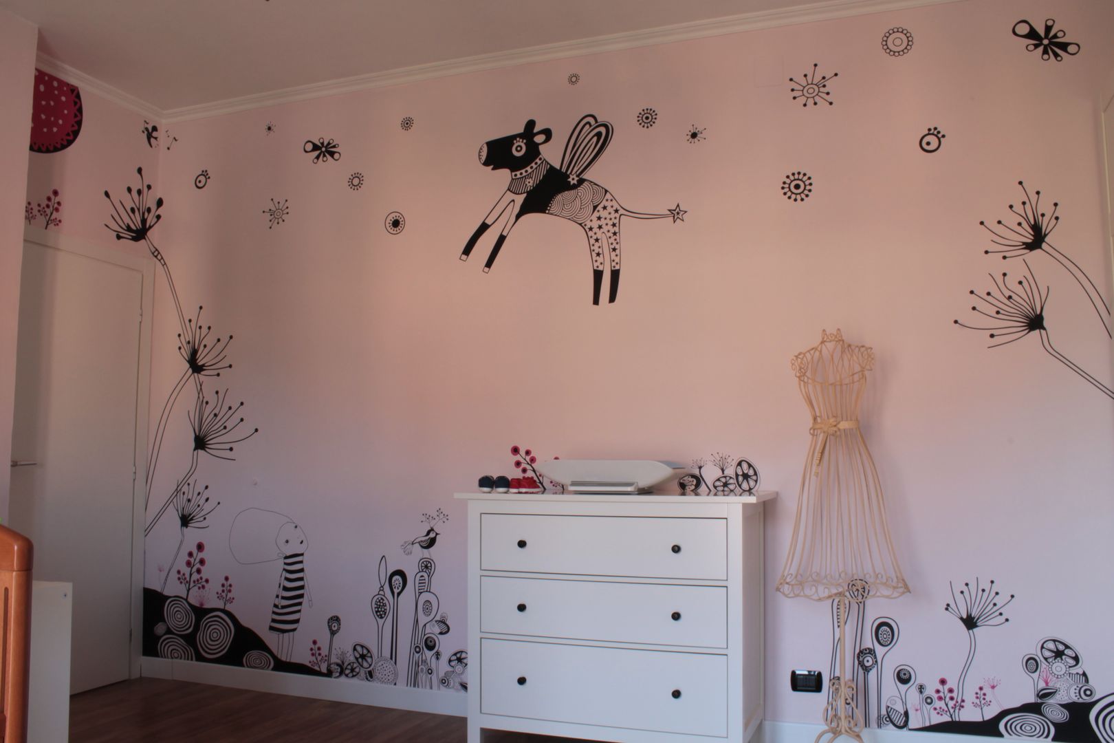 la stanza di Agnese, desink.it desink.it Nursery & kids bedroom design ideas