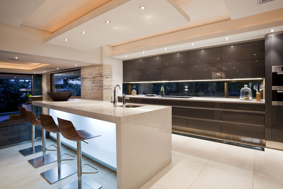 SGNW House, Metropole Architects - South Africa Metropole Architects - South Africa Modern kitchen