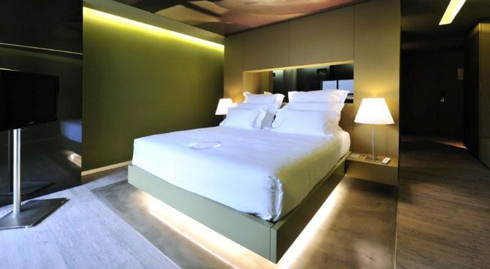 THE VINE HOTEL, Larforma Larforma Commercial spaces Hotels