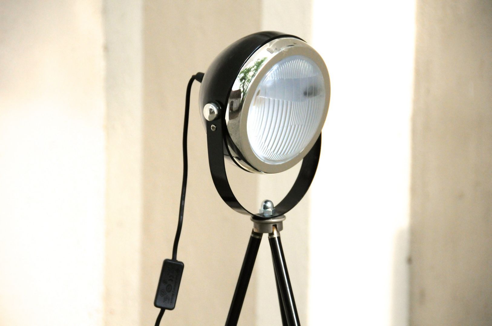 Onkel Edison Stehlampen, Onkel Edison Onkel Edison غرفة المعيشة Lighting