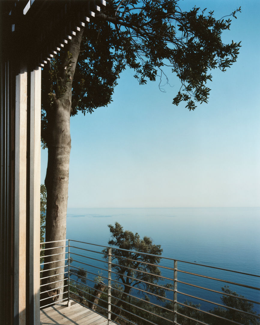 HOUSE BETWEEN THE SKY AND THE SEA, SORI 5+1AA alfonso femia gianluca peluffo Mediterrane huizen