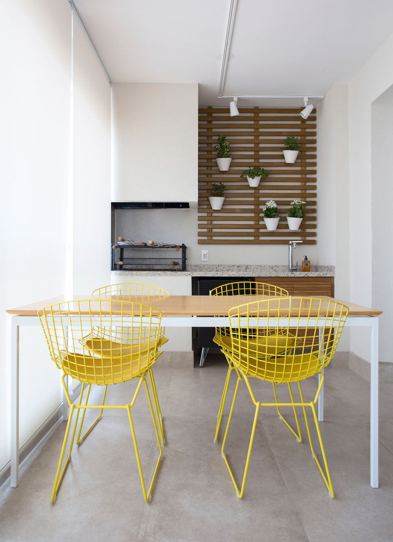 APARTAMENTO MOFARREJ, Decorare Studio de Arquitetura Decorare Studio de Arquitetura بلكونة أو شرفة