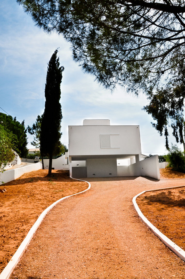 Casa da Atalaia, S3 Arquitectos S3 Arquitectos Śródziemnomorskie domy