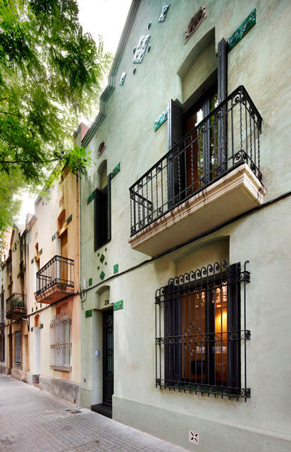 REFORMA INTEGRAL DE VIVIENDA ENTRE MEDIANERAS CON PROTECCIÓN DE PATRIMONIO ARQUITECTÓNICO, M2ARQUITECTURA M2ARQUITECTURA Nhà