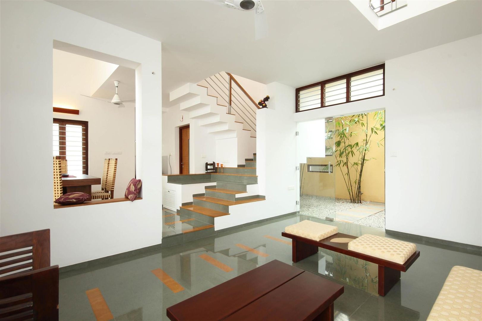 Residence for the Unknown Client, LIJO.RENY.architects LIJO.RENY.architects Phòng khách