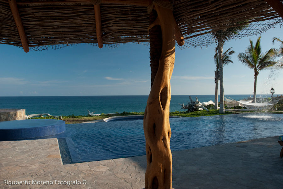 OUTDOOR LIVING LOS CABOS POOL, DIAZ DE LUNA SIGNATURE DIAZ DE LUNA SIGNATURE 모던스타일 수영장