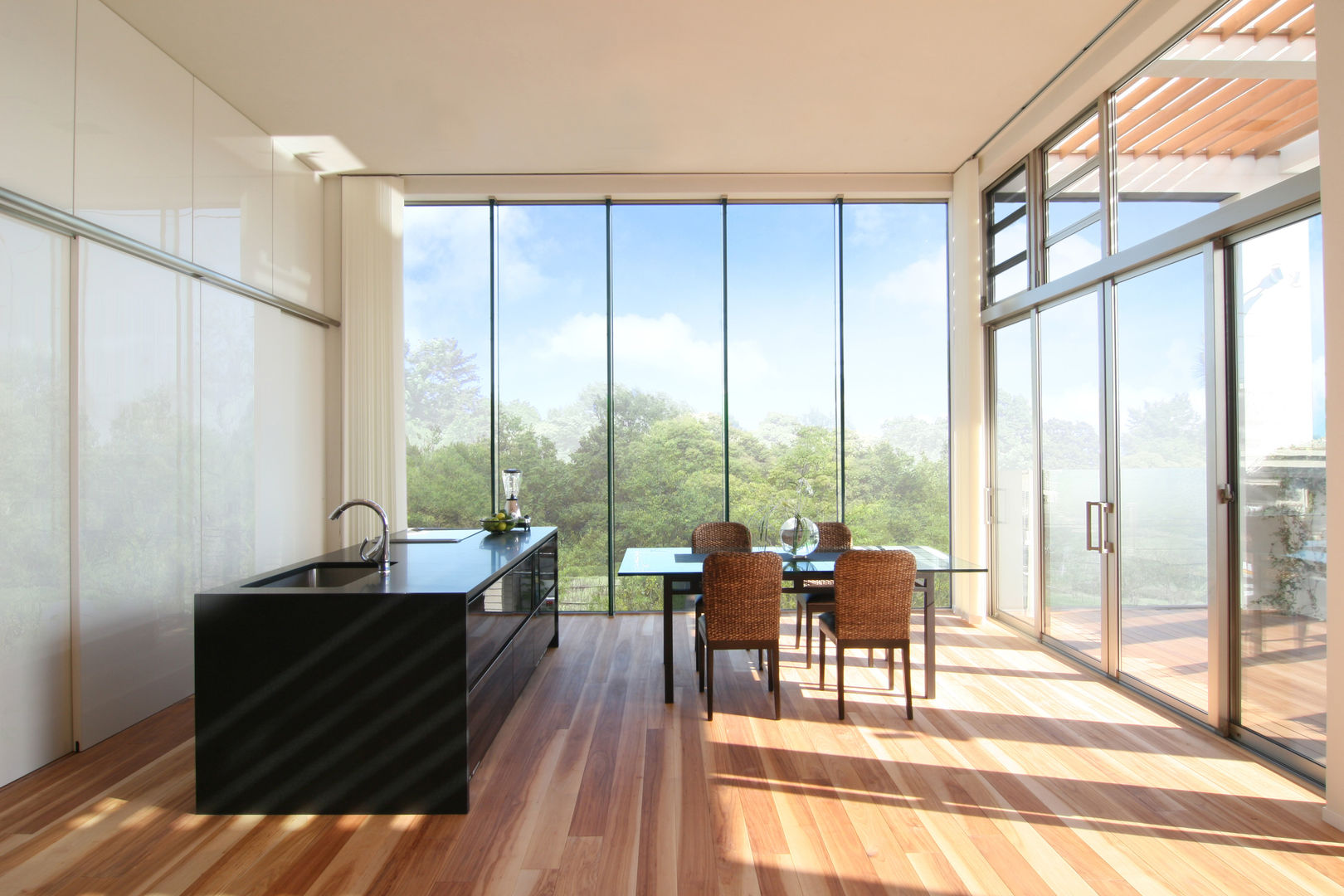 オリエンタルモダンを実現したリゾートのある家, TERAJIMA ARCHITECTS／テラジマアーキテクツ TERAJIMA ARCHITECTS／テラジマアーキテクツ Modern Dining Room