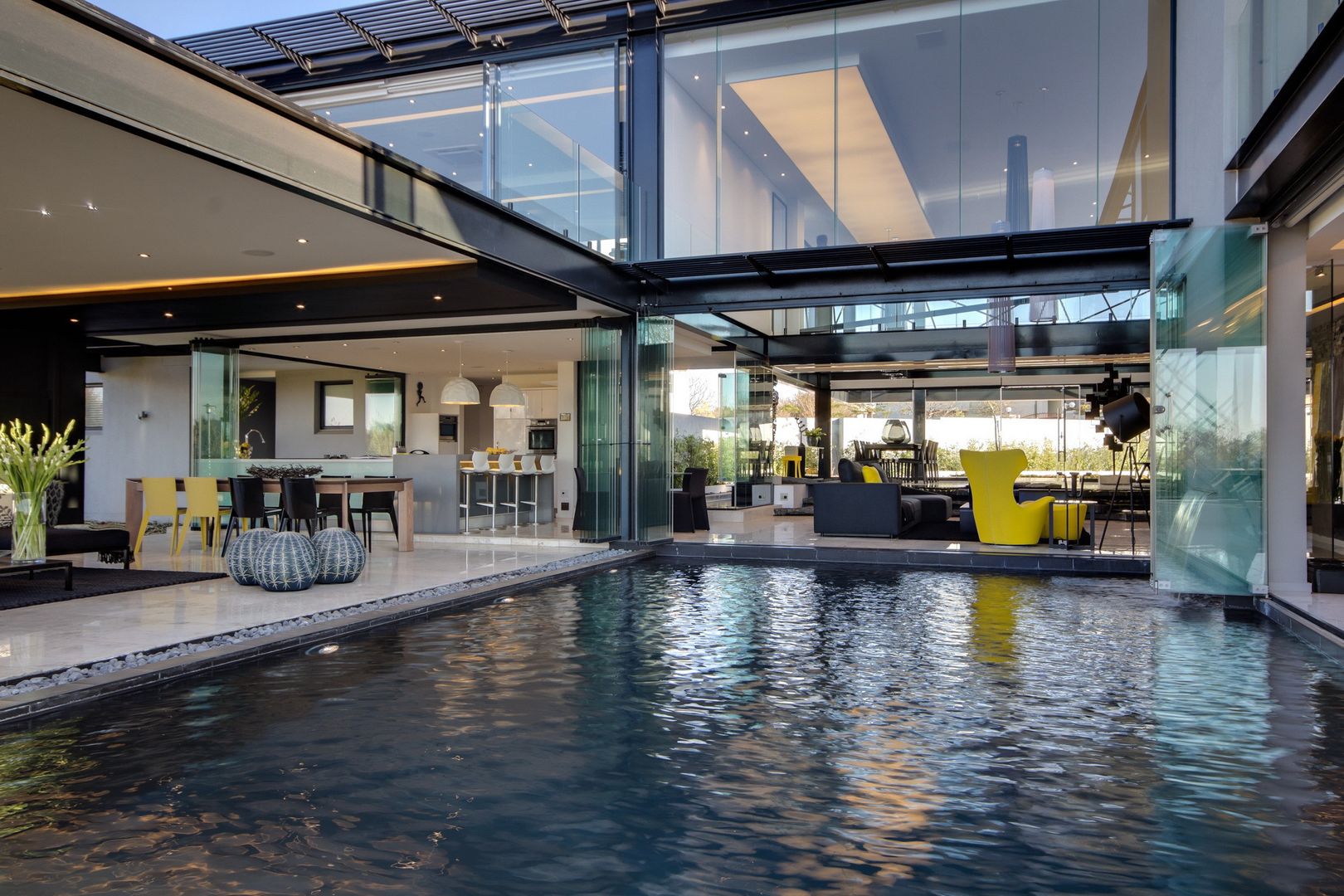 House Ber , Nico Van Der Meulen Architects Nico Van Der Meulen Architects モダンな 家