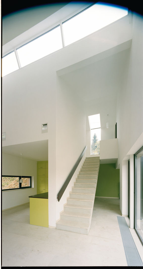 Haus Gaber/Richter, F29 ARCHITEKTEN GMBH F29 ARCHITEKTEN GMBH Soggiorno moderno