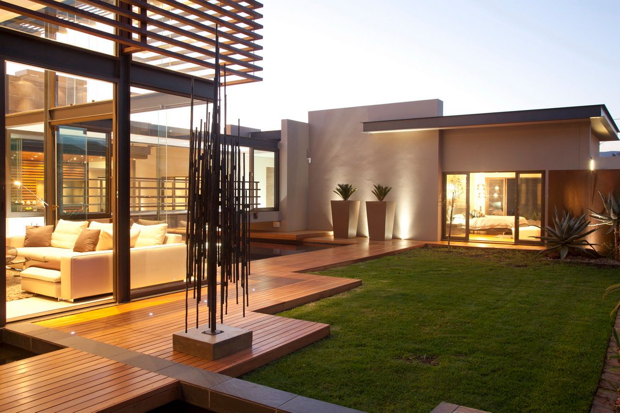 House Abo , Nico Van Der Meulen Architects Nico Van Der Meulen Architects モダンな 家