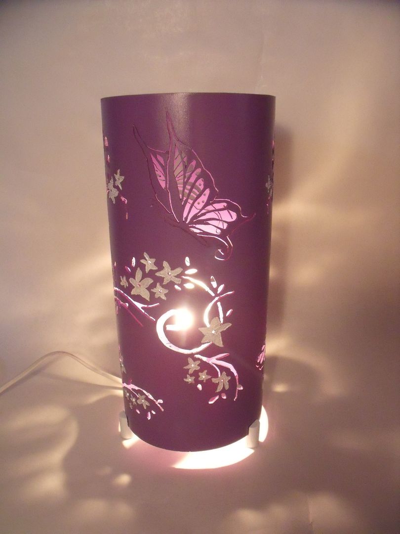 Table lamp "BUTTERFLIES", Design ON House Design ON House ห้องนอนเด็ก ไฟห้องนอนเด็ก