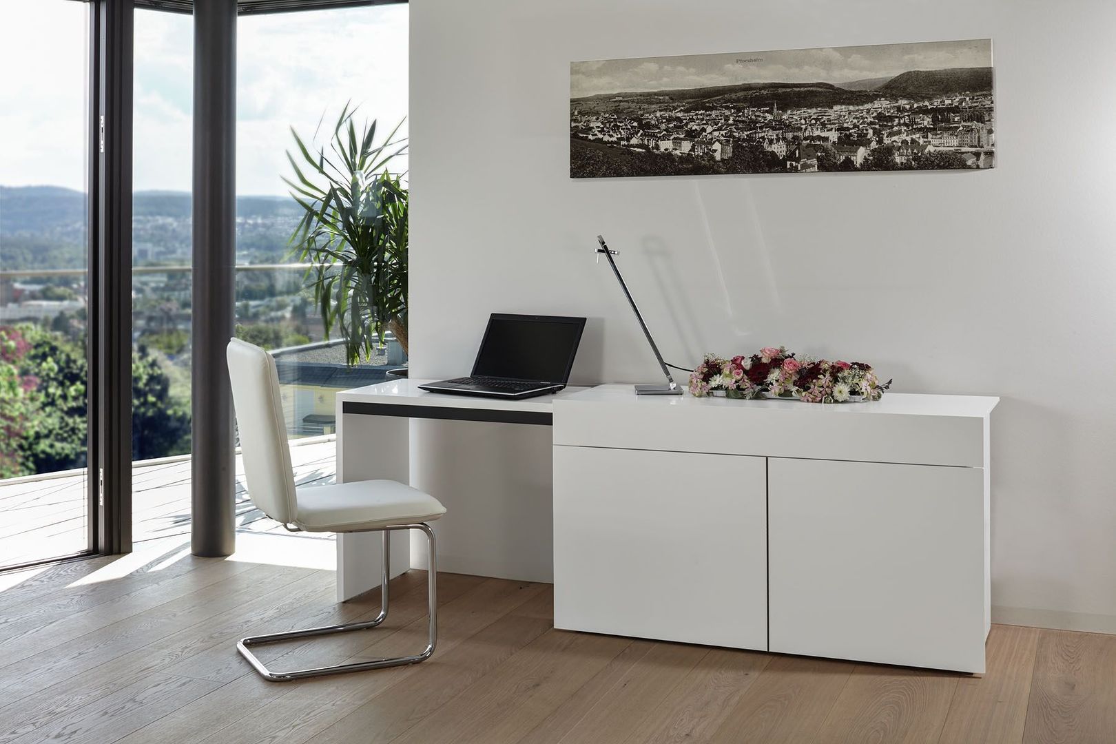 FLEXX, der Verwandlungskünstler der besonderen Art, die COLLECTION die COLLECTION Modern living room Cupboards & sideboards