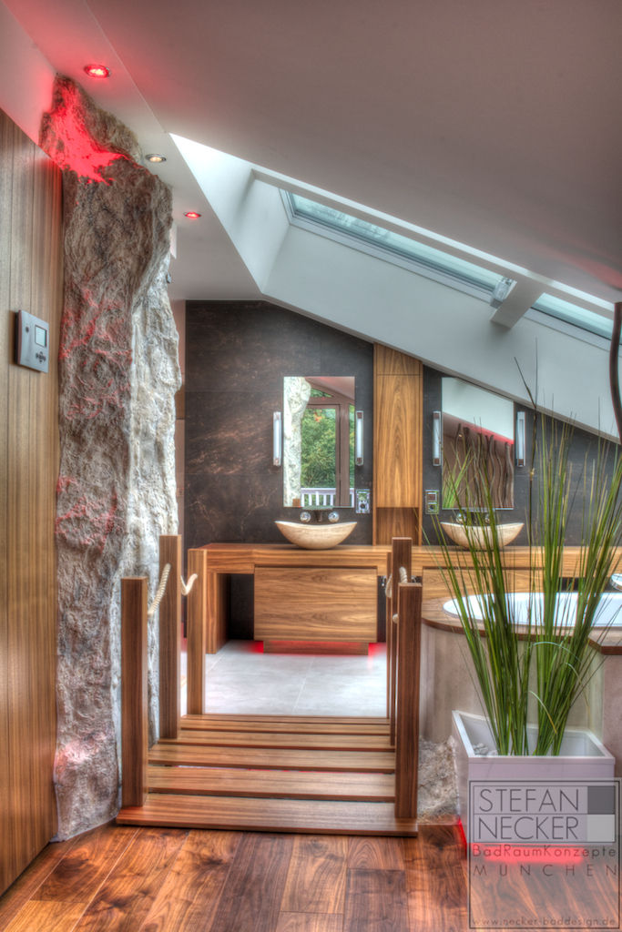 Wellness Badezimmer im Dachgeschoss, Stefan Necker Tegernseer Badmanufaktur & BadRaumKonzepte Stefan Necker Tegernseer Badmanufaktur & BadRaumKonzepte Modern bathroom