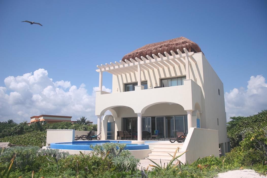 casa tres amigos akumal, q.roo, mex, axg arquitectos axg arquitectos Casas de estilo mediterráneo