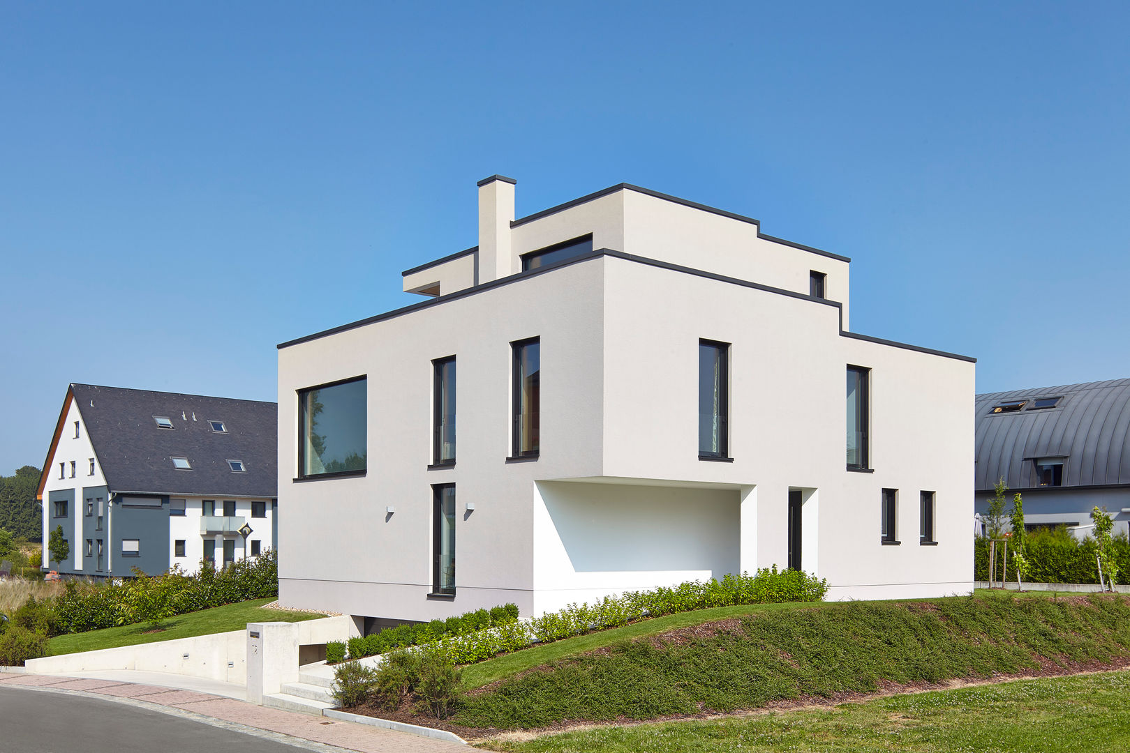 Einfamilienhaus in Niedrigenergiebauweise, Bruck + Weckerle Architekten Bruck + Weckerle Architekten Case moderne