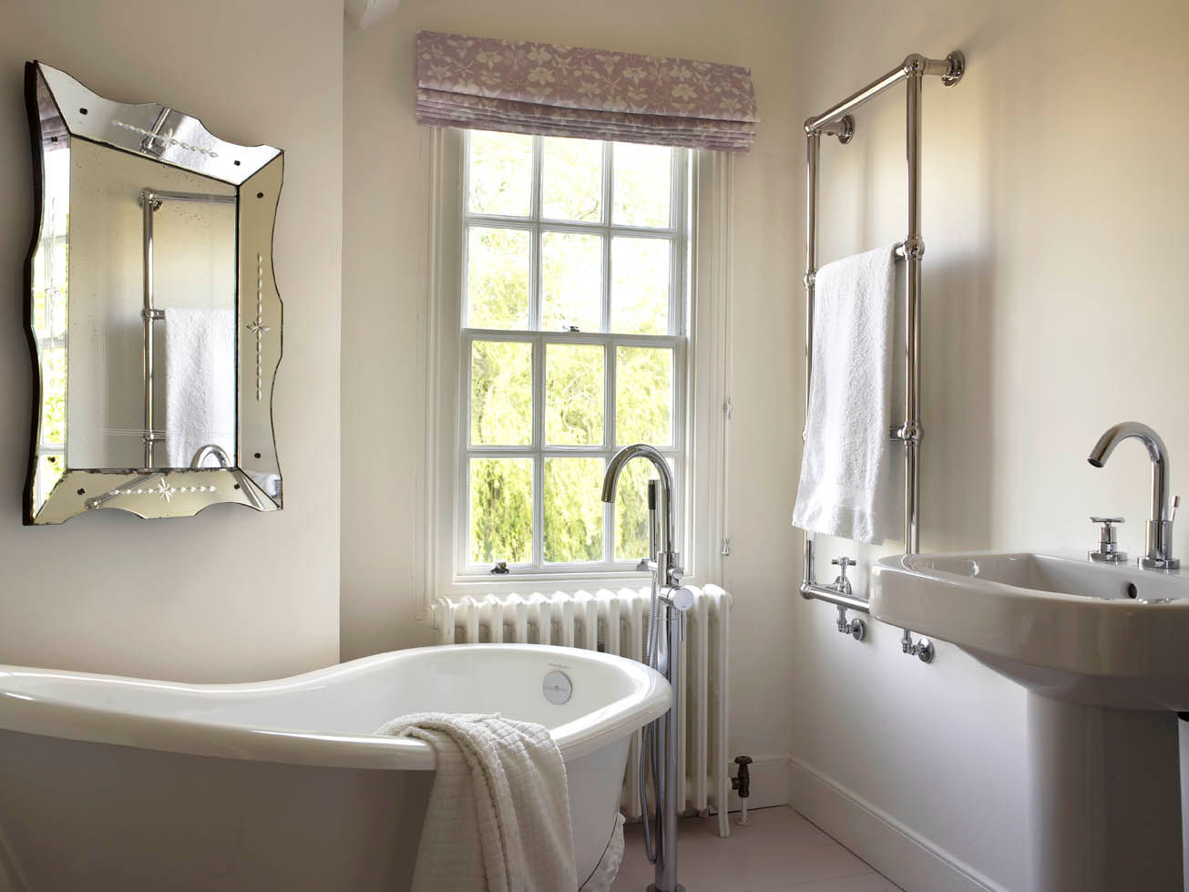 Bathroom, The Wilderness, Wiltshire, Concept Interior Concept Interior Design & Decoration Ltd Baños de estilo clásico