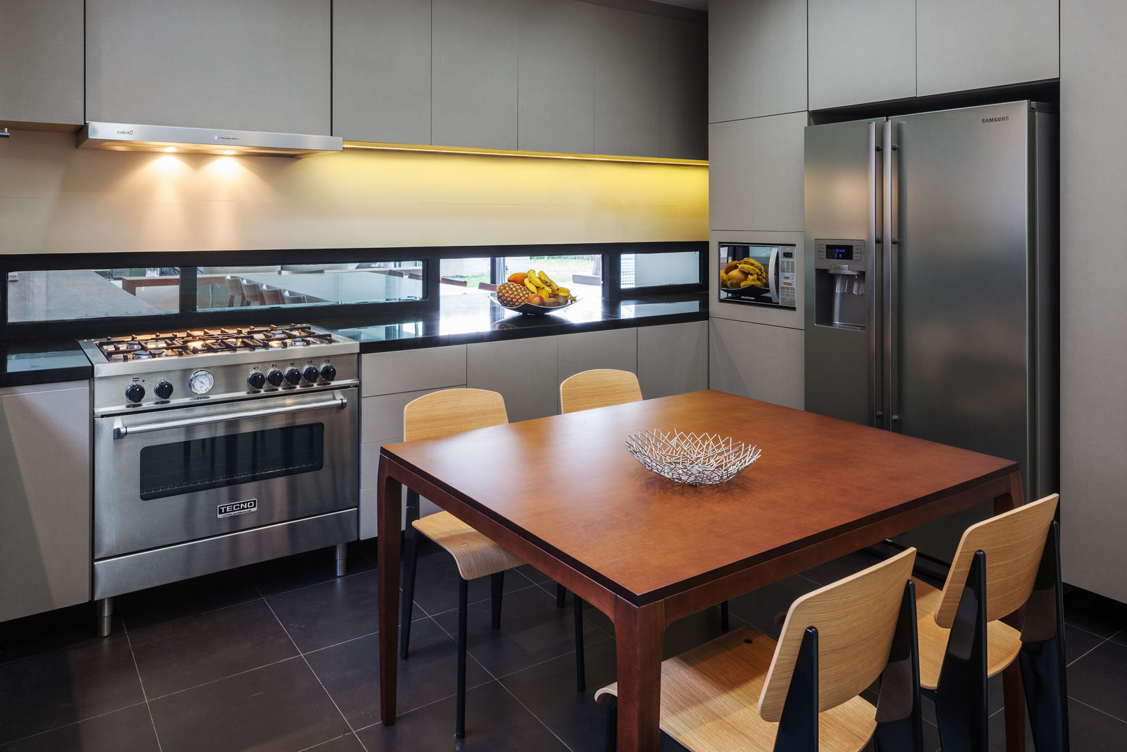 Planalto, FCstudio FCstudio Modern kitchen