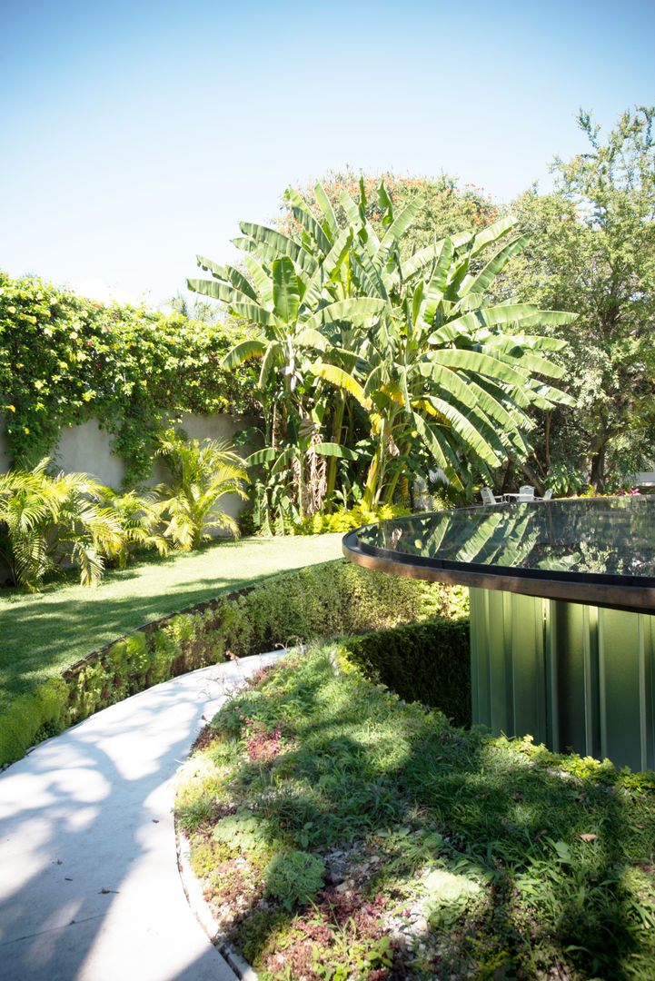 Ecumenical Chapel, BNKR Arquitectura BNKR Arquitectura Rooms