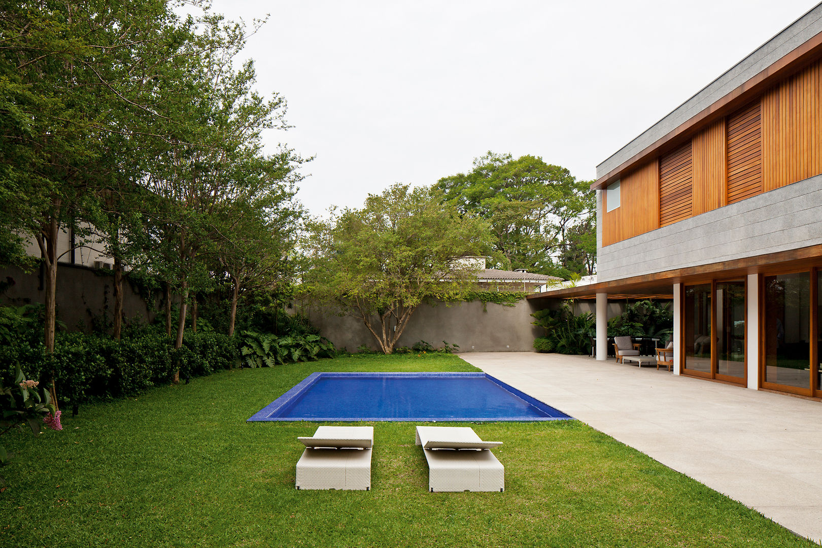 MR House/Casa MR, Pascali Semerdjian Arquitetos Pascali Semerdjian Arquitetos Piscinas de estilo moderno