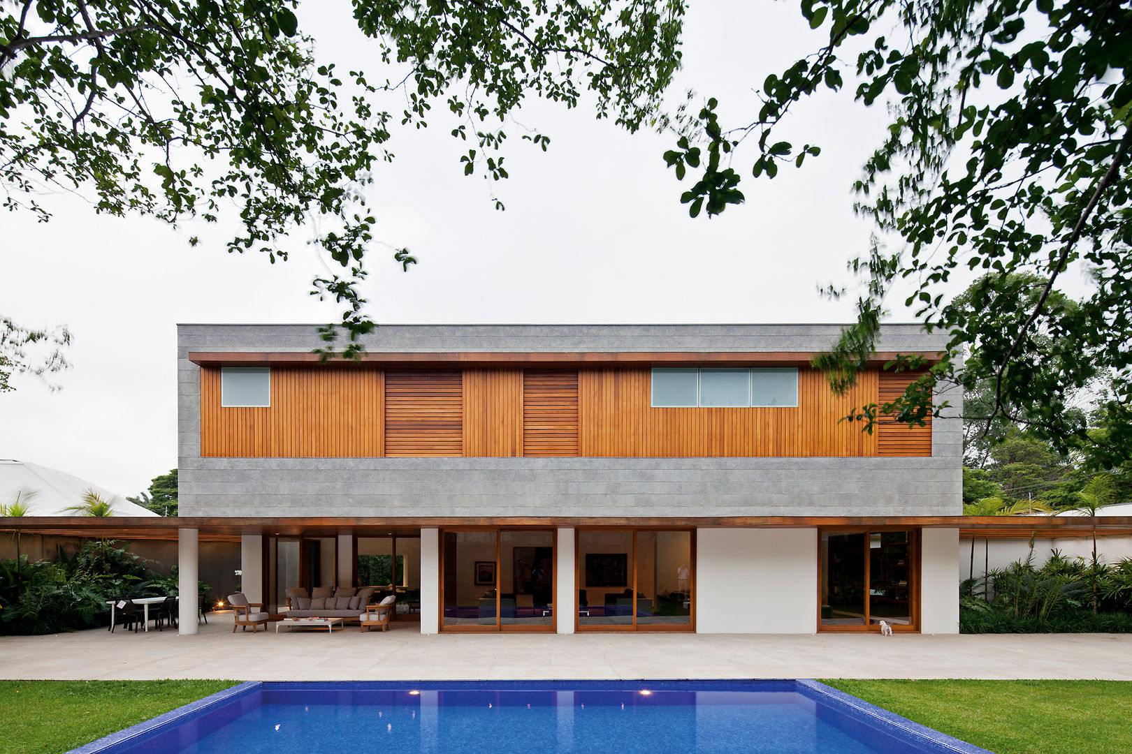 MR House/Casa MR, Pascali Semerdjian Arquitetos Pascali Semerdjian Arquitetos Дома в стиле модерн