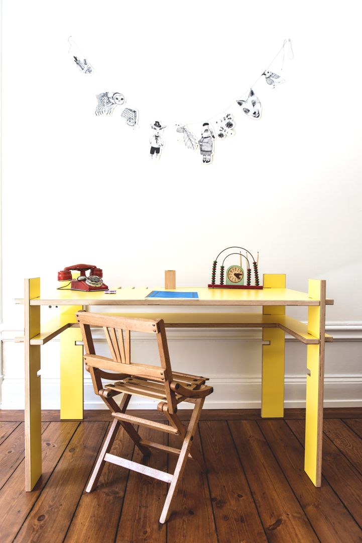 IO Desk Moho Store Детская комната в стиле модерн Письменные столы и стулья
