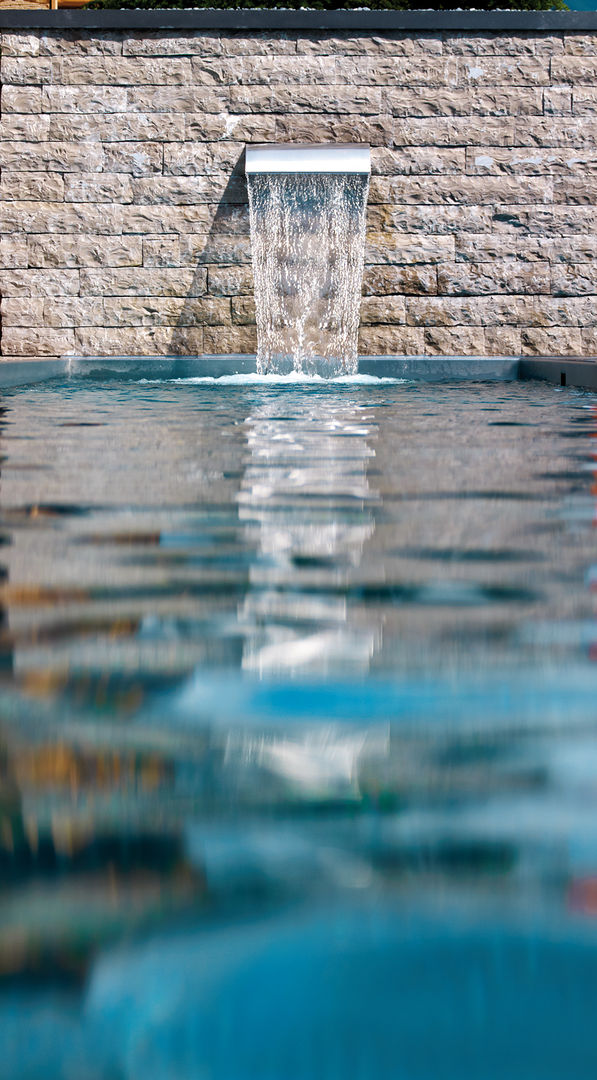 Zeitlose Eleganz, Polytherm GmbH. Polytherm GmbH. Piscinas de estilo rural Piscinas