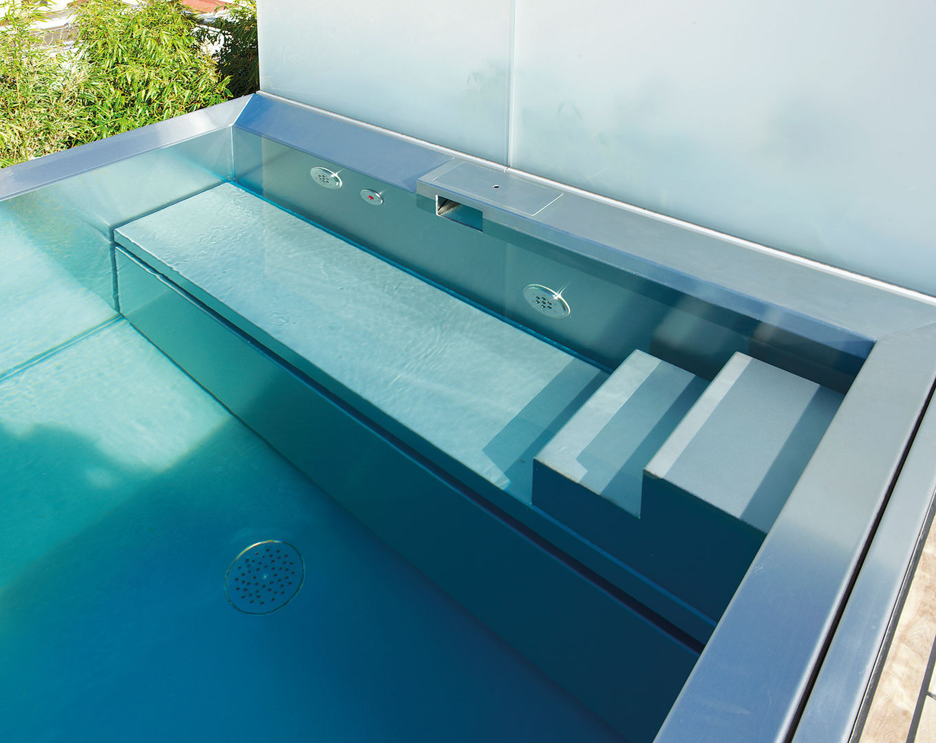 Eine Wohlfühloase über den Dächern, Polytherm GmbH. Polytherm GmbH. Modern pool Pool