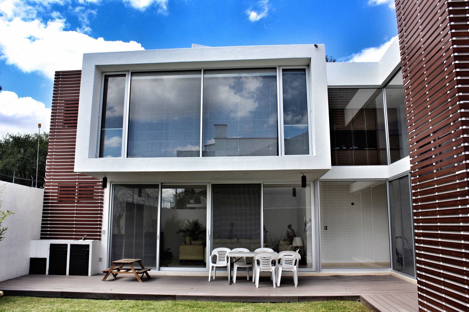 Casa Jurica, REM Arquitectos REM Arquitectos Moderne Häuser