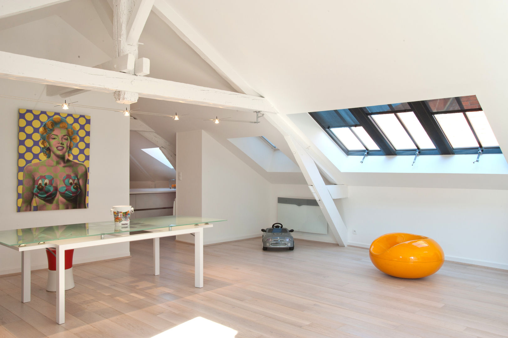 Loft sous combles, Agence d'architecture intérieure Laurence Faure Agence d'architecture intérieure Laurence Faure Minimalist house