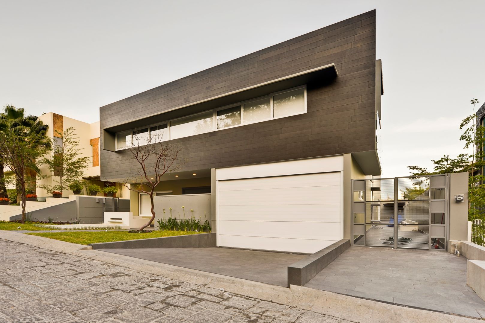 Residencia El Coto, Excelencia en Diseño Excelencia en Diseño Casas minimalistas