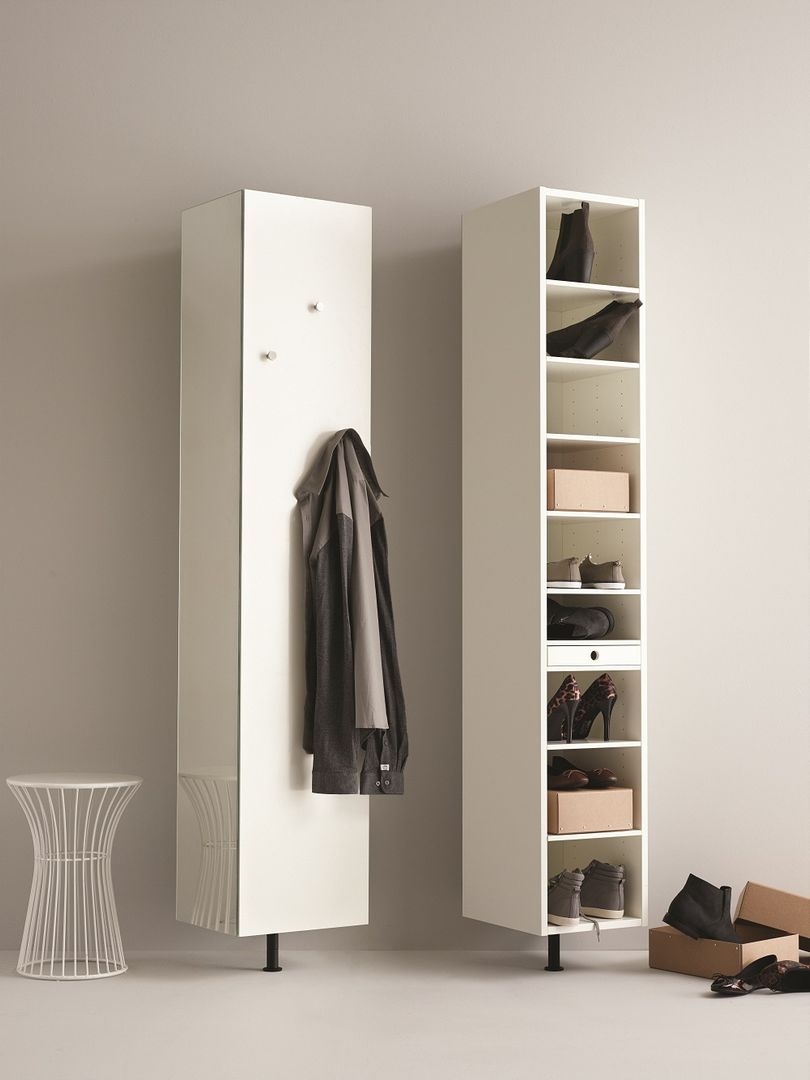 Flur, BoConcept Germany GmbH BoConcept Germany GmbH Nowoczesny korytarz, przedpokój i schody