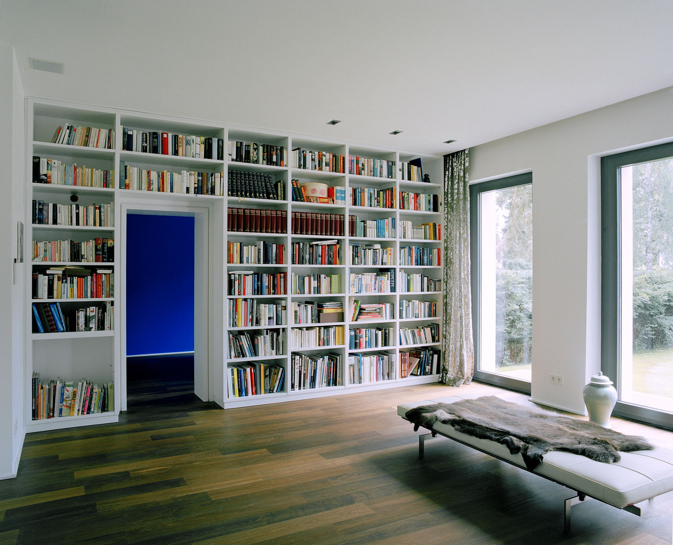 Villa in Berlin - Dahlem, IOX Architekten GmbH IOX Architekten GmbH مكتب عمل أو دراسة