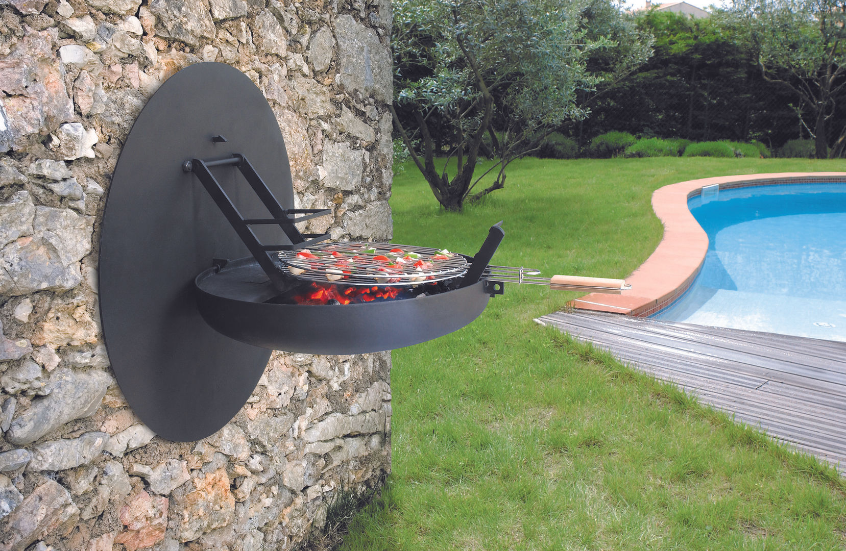 homify Salas modernas Chimeneas y accesorios