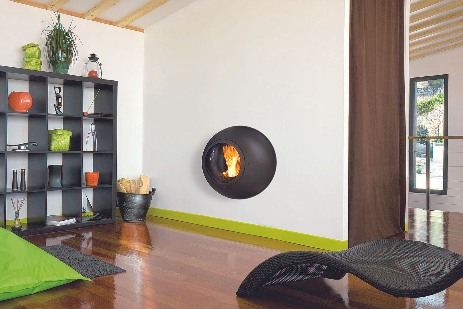 homify Salas modernas Chimeneas y accesorios