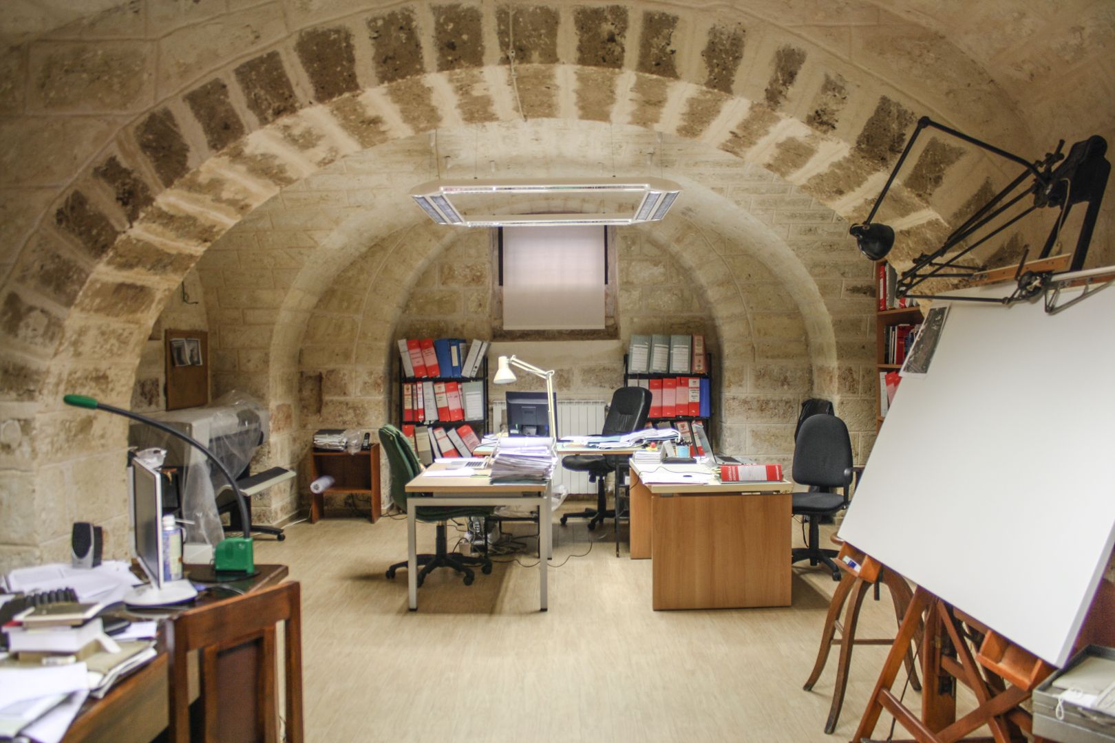 Brain at work, Studio amodio Studio amodio Mediterranean style study/office