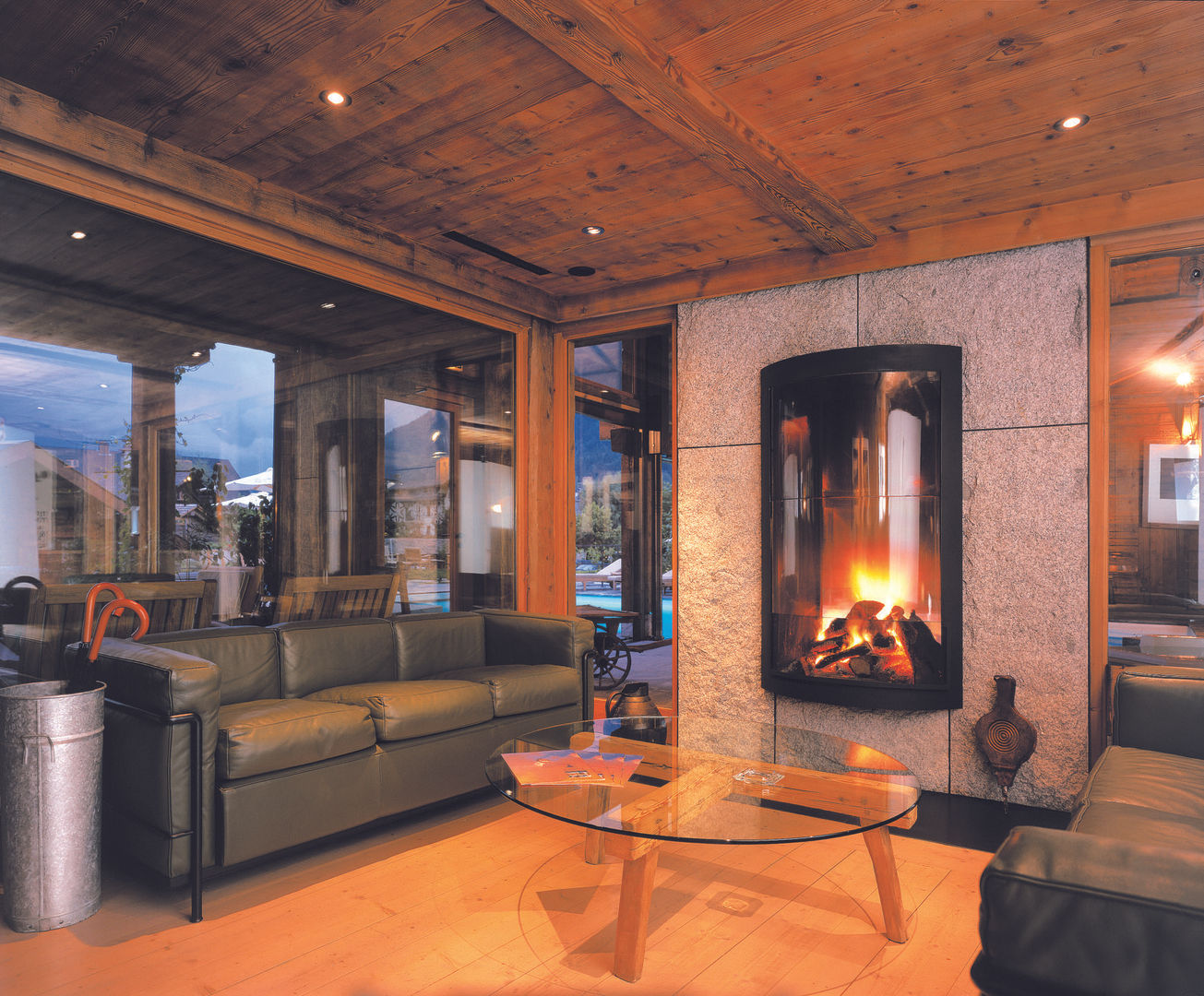 homify Modern living room Fireplaces & accessories