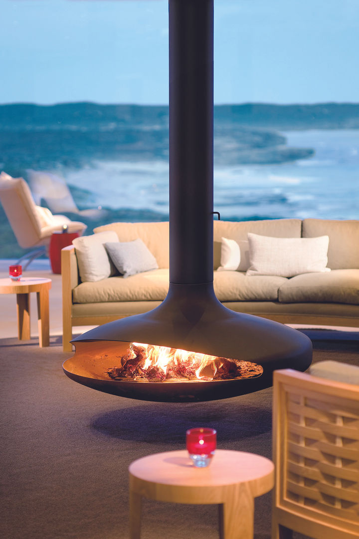 homify Salones modernos Chimeneas y accesorios