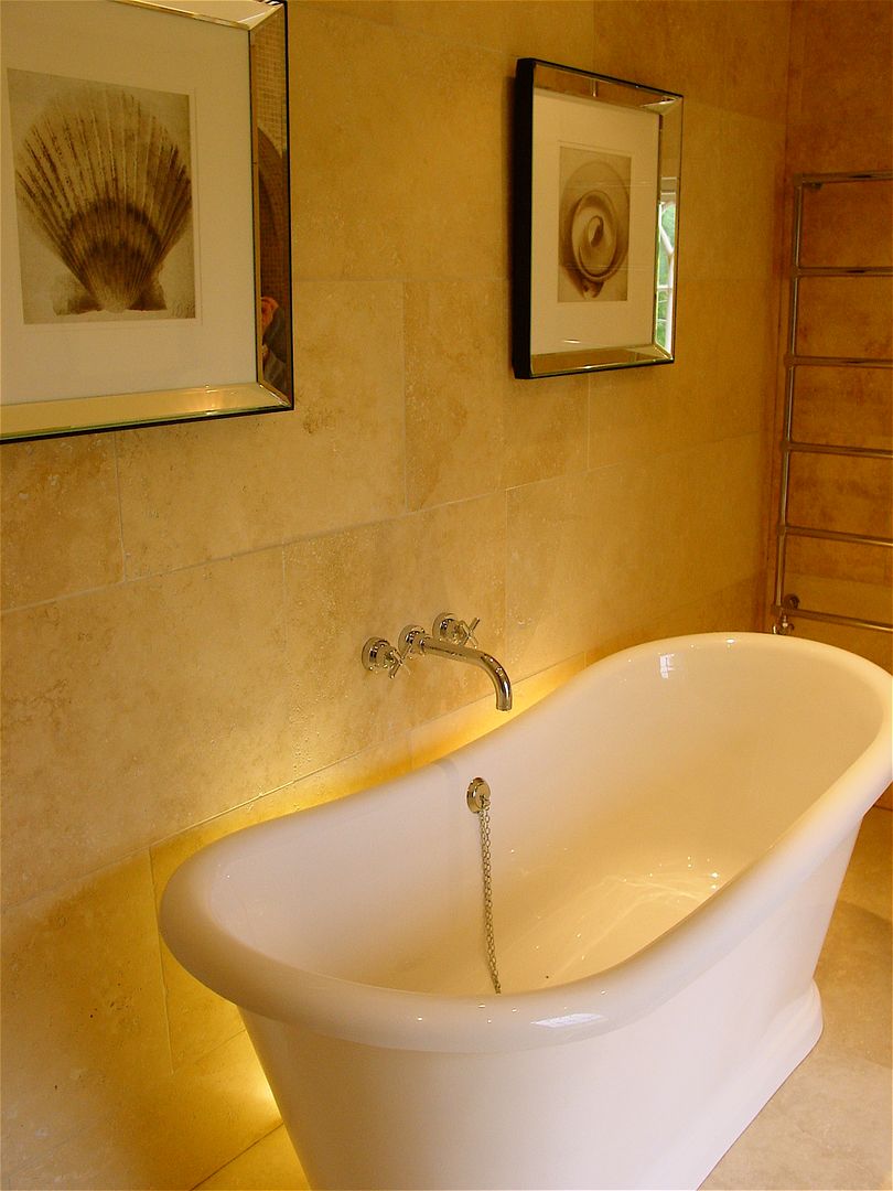 En Suite Clifford Interiors Bathroom Bathtubs & showers