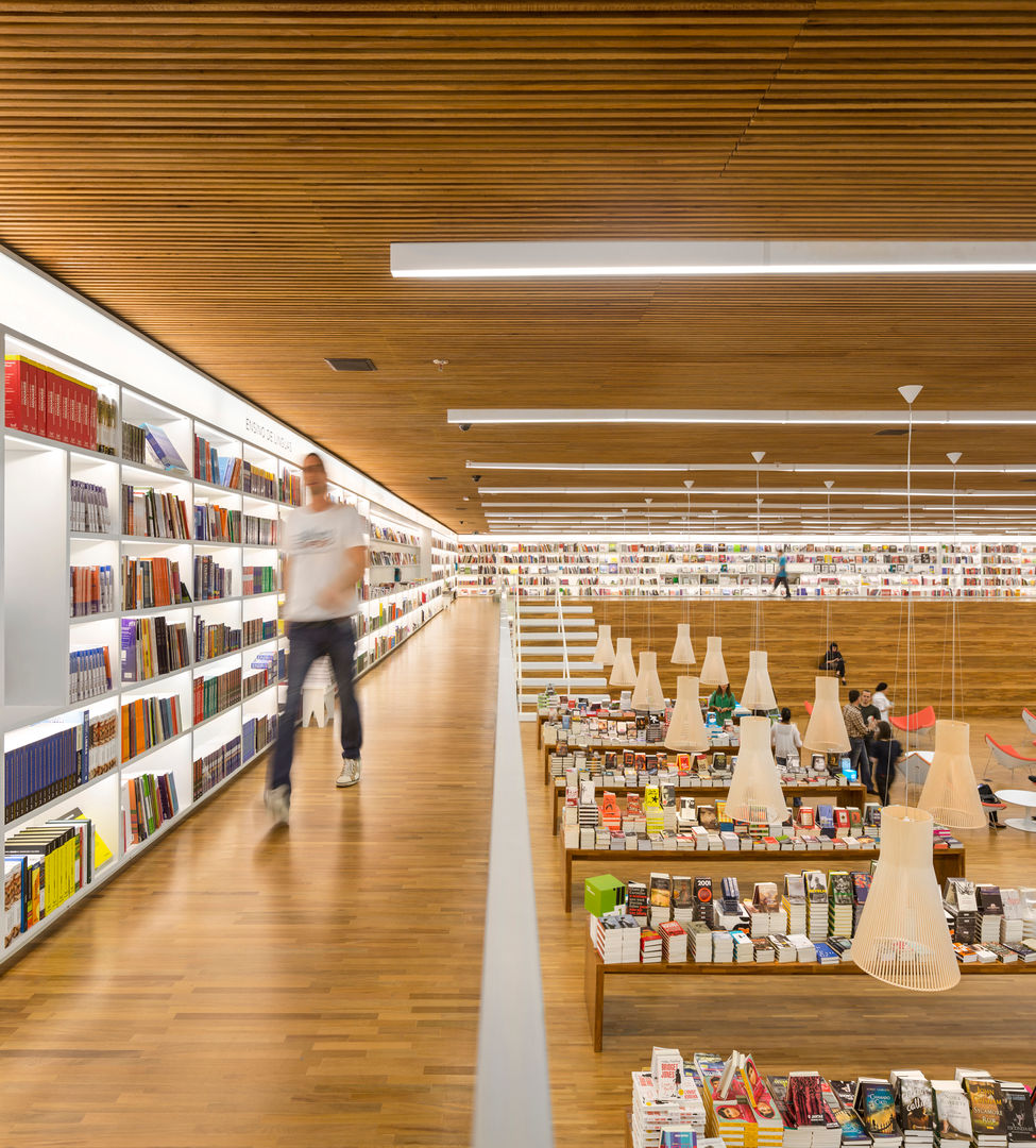 Livraria Cultura, Studio MK27 Studio MK27 Maisons modernes