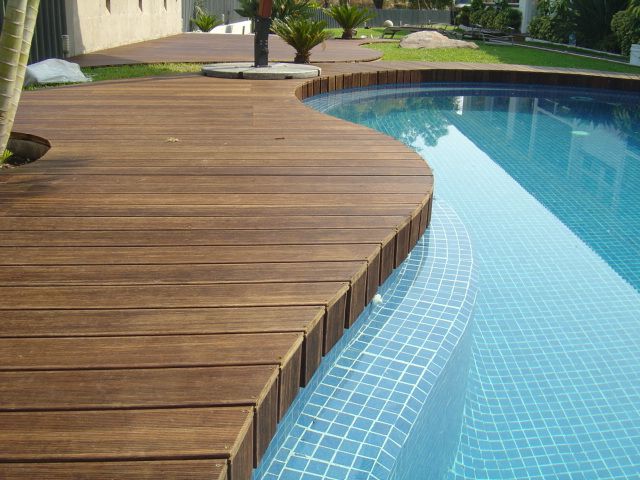 Casa en Club de Golf Santa Fe (Morelos), Shimada Flooring Shimada Flooring Pareti & Pavimenti in stile moderno Rivestimenti pareti & Pavimenti