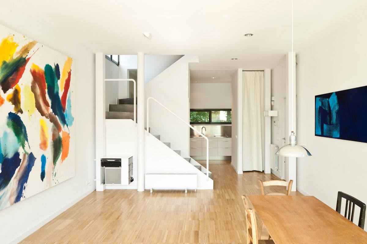 bikini 32 vivienda y estudio, hollegha arquitectos hollegha arquitectos Corridor & hallway