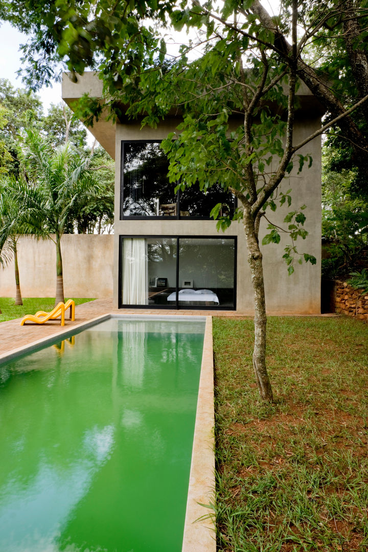 Casa da Caixa Vermelha, LEO ROMANO INTERIORES E EXTERIORES EIRELI-ME LEO ROMANO INTERIORES E EXTERIORES EIRELI-ME Maisons modernes Accessoires & décoration