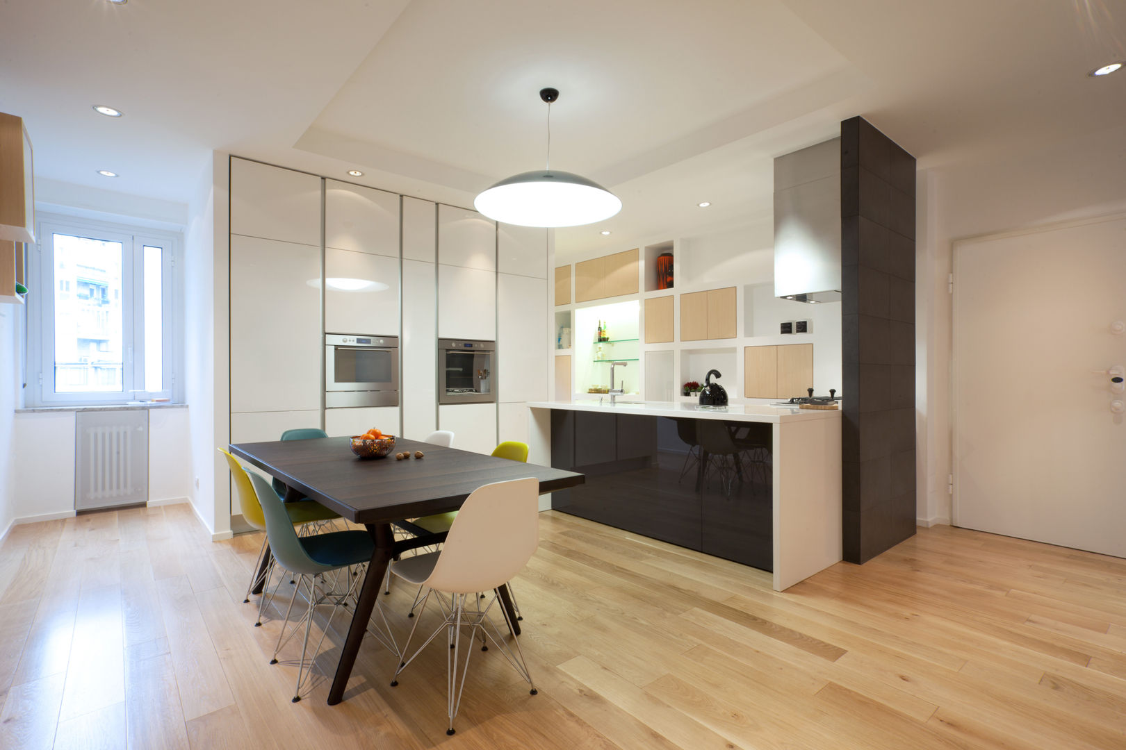 Apartment in Milan - OX22, Wisp Architects Wisp Architects Ruang Makan Modern