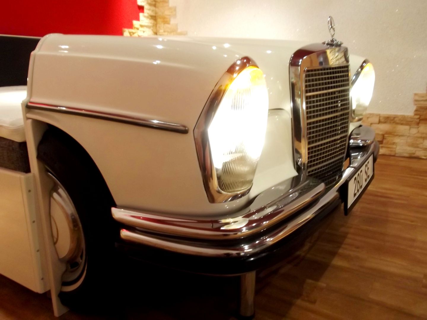 Mercedes W 108 Bett Automöbeldesign Schlafzimmer