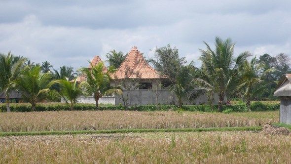 Casas de madera reciclada , comprar en bali comprar en bali Nhà phong cách châu Á