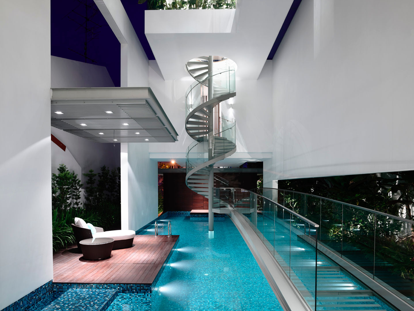 Bridge Over Water, HYLA Architects HYLA Architects Modern Pool