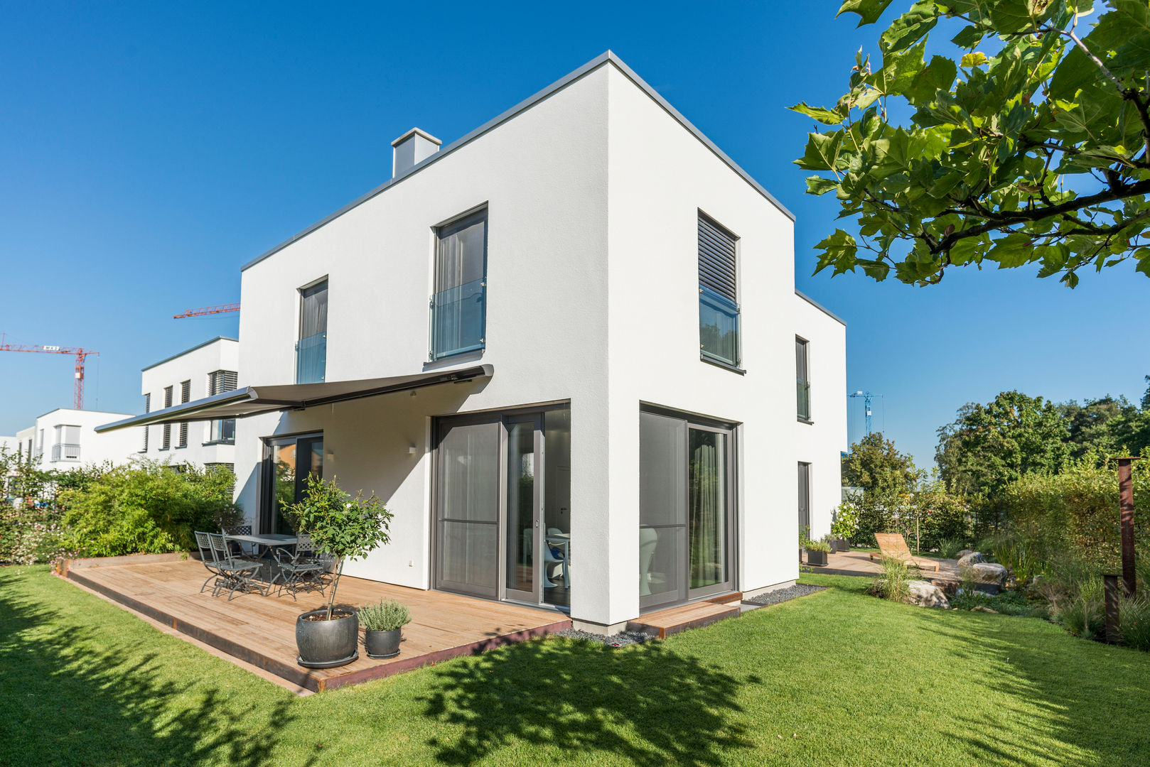 Wohnen im Bauhaus-Stil, herzog,kassel+partner herzog,kassel+partner Moderne huizen