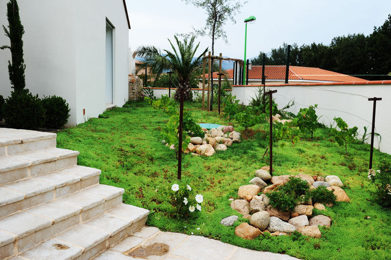 Un jardin greco-méditerranéen, Art d'Esprit Art d'Esprit Jardins ecléticos