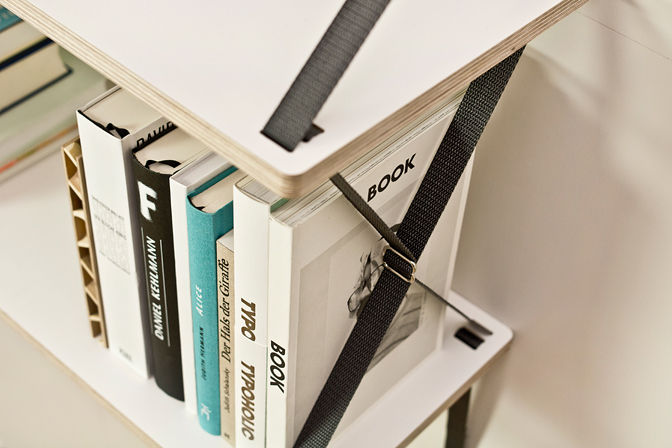 backpack wallshelf, fifti-fifti fifti-fifti モダンデザインの リビング 棚