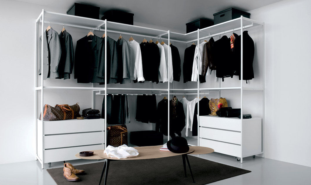 homify Phòng ngủ: thiết kế nội thất · bố trí · ảnh Wardrobes & closets